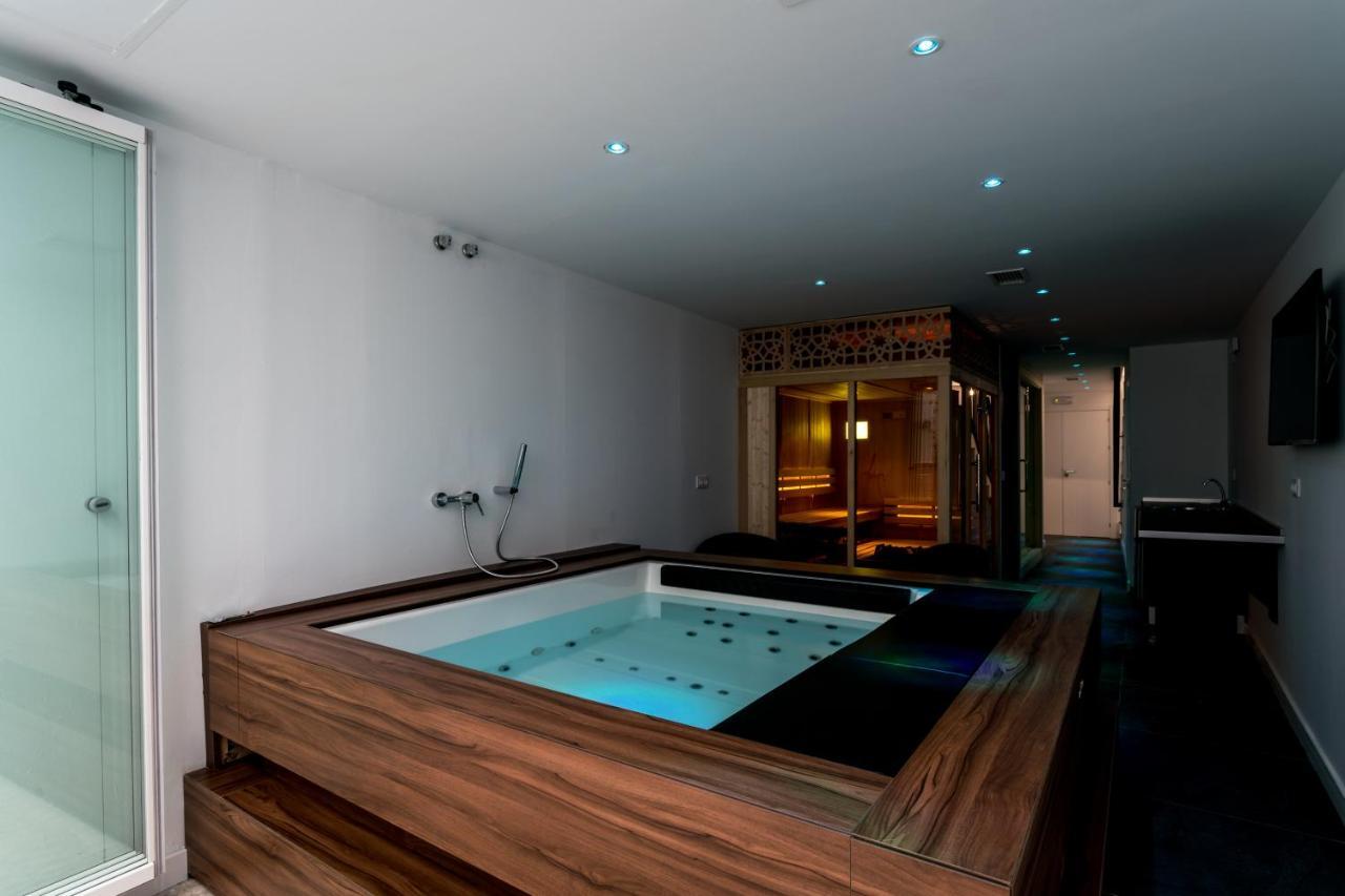 Unique House - Private Spa&Pool -Stayinseville Exterior photo